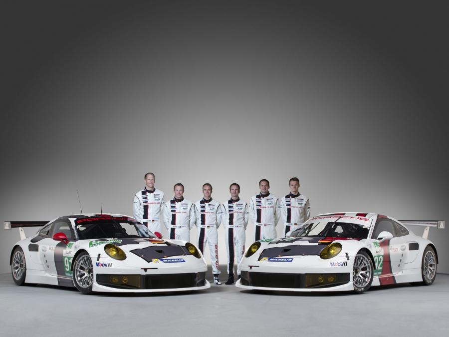  Porsche 911 RSR 2013 года  (фото 9 из 16)